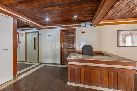 Image 26 - 306308