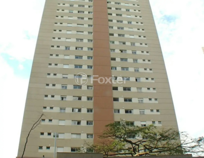 Image 37 - 1033981