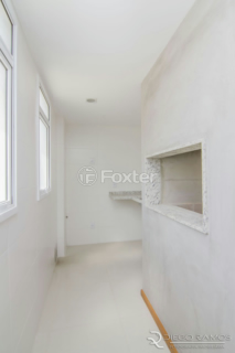 Image 17 - 1038892