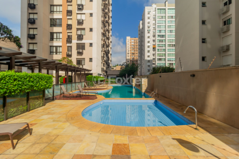 Image 32 - 856683