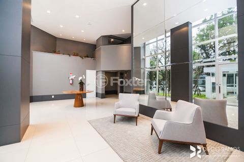Image 32 - 930146