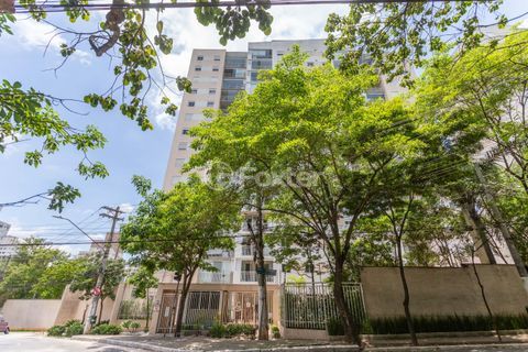 Image 15 - 1033804