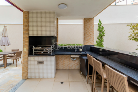 Image 38 - 936403