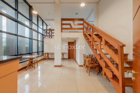 Image 31 - 1002980