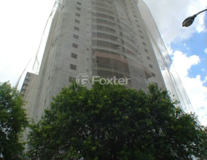 Image 44 - 1040275