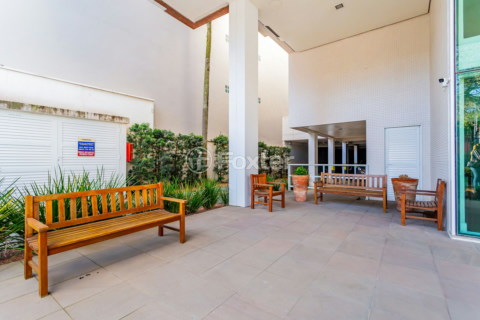 Image 30 - 955813