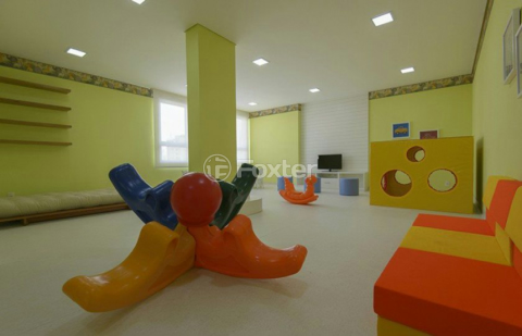 Image 42 - 1015883