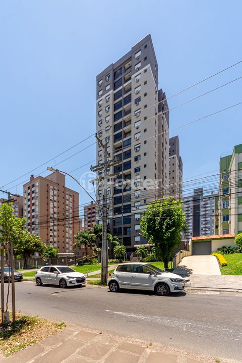 Image 26 - 1007035