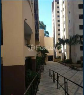 Image 23 - 750757