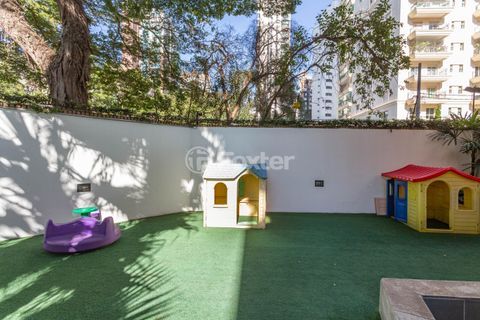 Image 46 - 323354