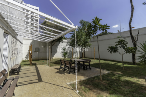 Image 16 - 1011556