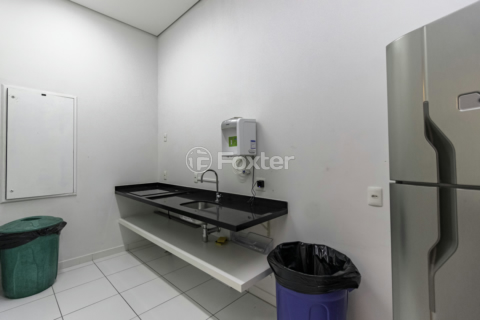Image 36 - 1011556