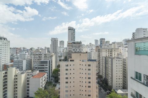 Image 39 - 813688