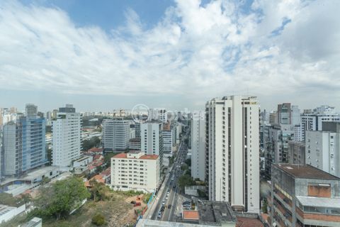 Image 43 - 813688