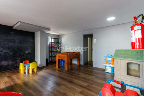 Image 44 - 1009865