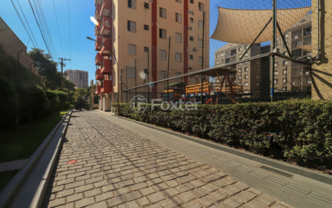 Image 33 - 332563