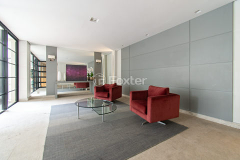 Image 33 - 1027449