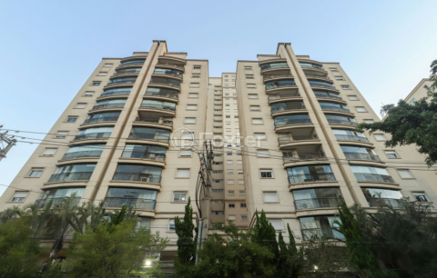 Image 33 - 1037707