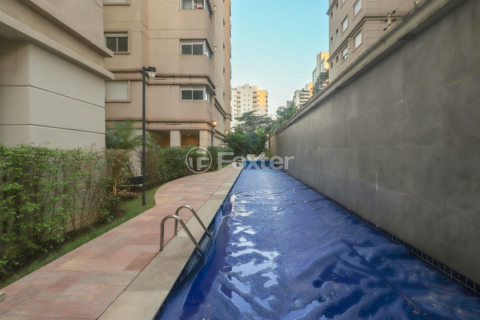 Image 46 - 1037707