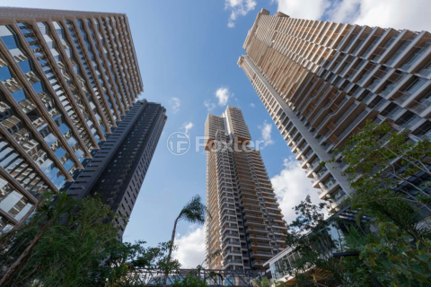 Image 39 - 605630