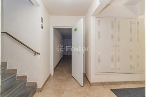 Image 31 - 1003209