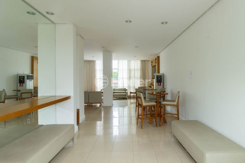 Image 40 - 959510
