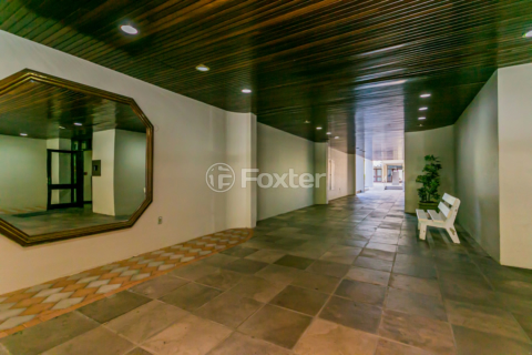 Image 20 - 987656