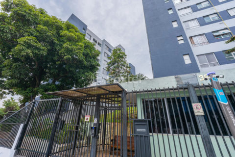 Image 27 - 1007441