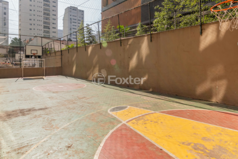 Image 65 - 992418