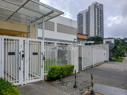 Image 34 - 1033689
