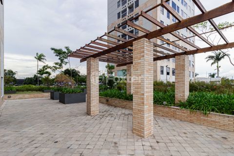 Image 32 - 318013