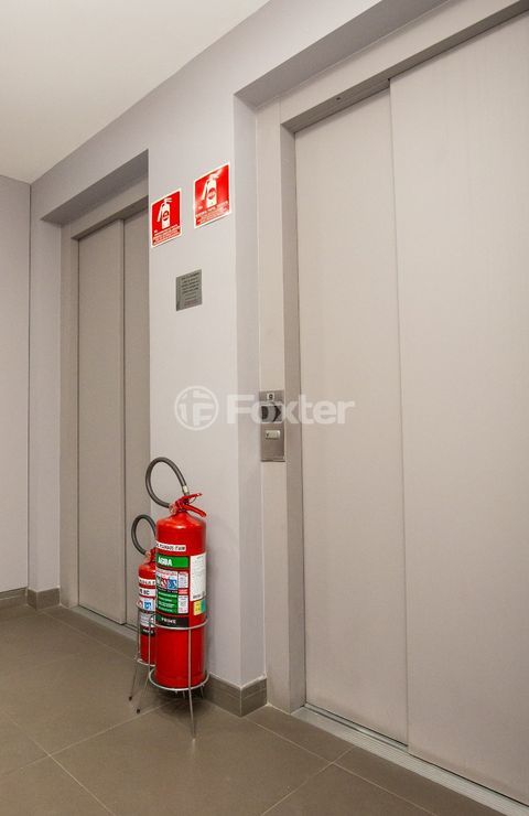 Image 46 - 860743