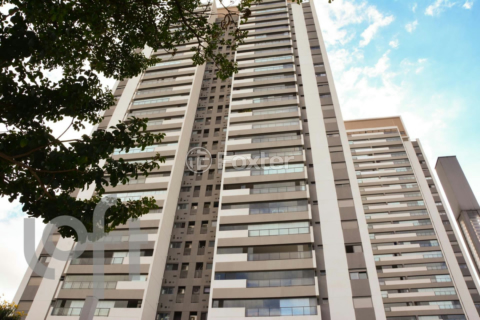 Image 62 - 1033444