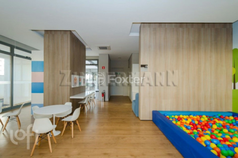 Image 82 - 1033444
