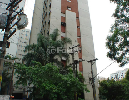 Image 19 - 983025
