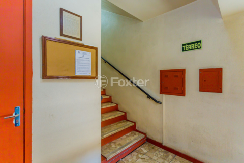 Image 32 - 1028518