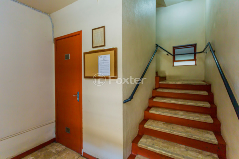 Image 33 - 1028518