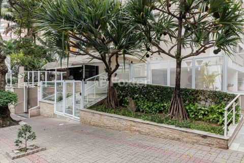 Image 4 - 1040017