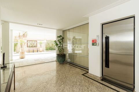 Image 5 - 1040017