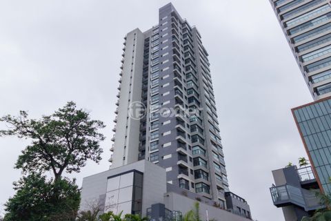 Image 22 - 1012559