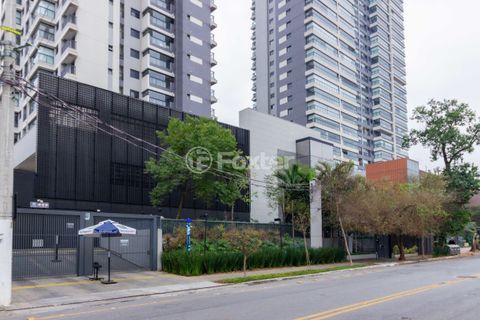 Image 24 - 1012559