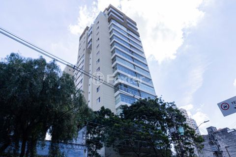 Image 20 - 1002825