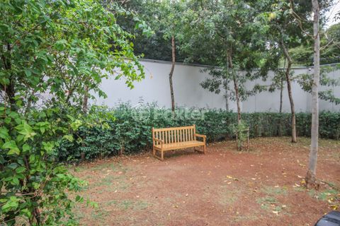 Image 33 - 986019