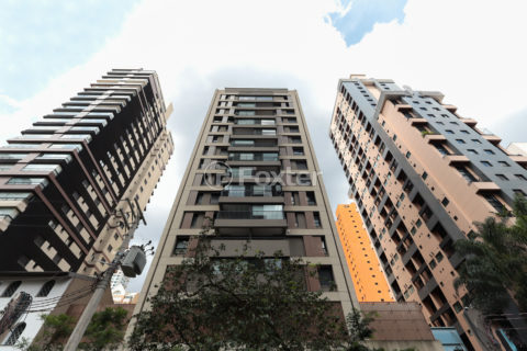 Image 70 - 1035460