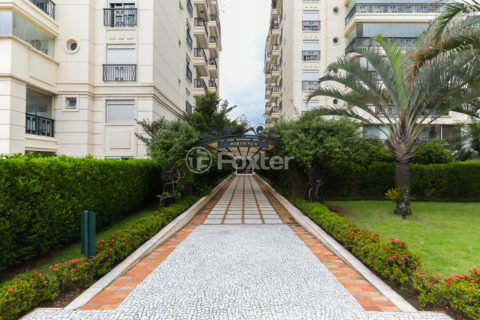 Image 19 - 1019142