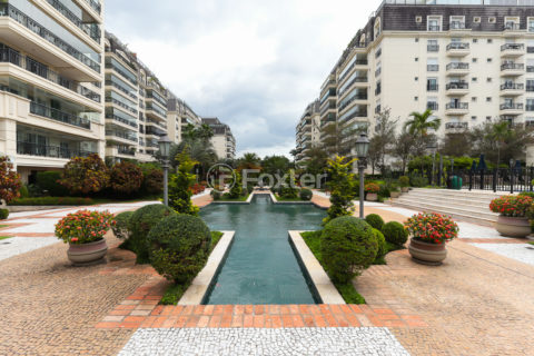 Image 15 - 1019142