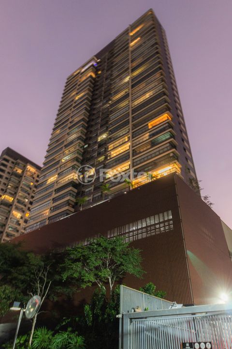 Image 29 - 376772