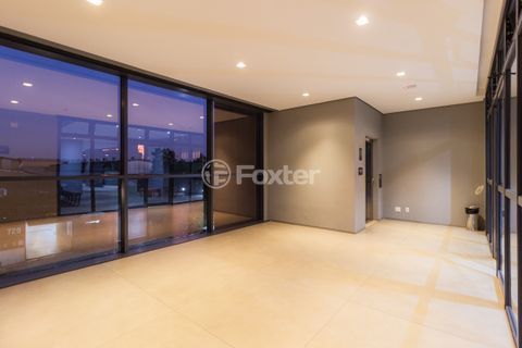 Image 31 - 376772