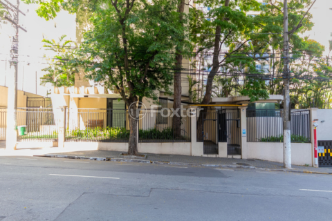 Image 39 - 1013033