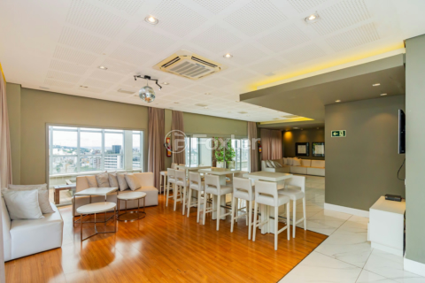Image 35 - 1013785